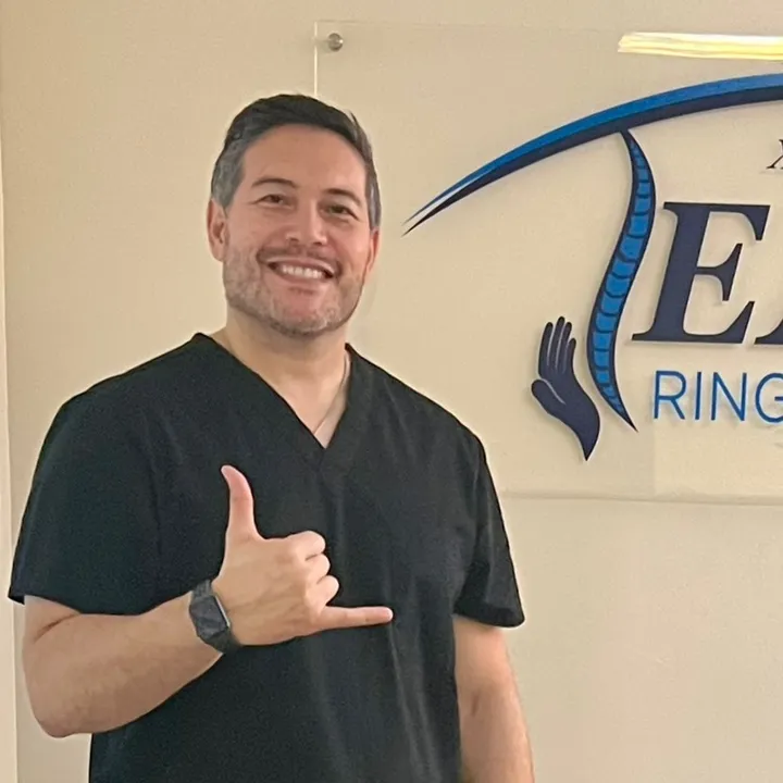 caponiochiropractic