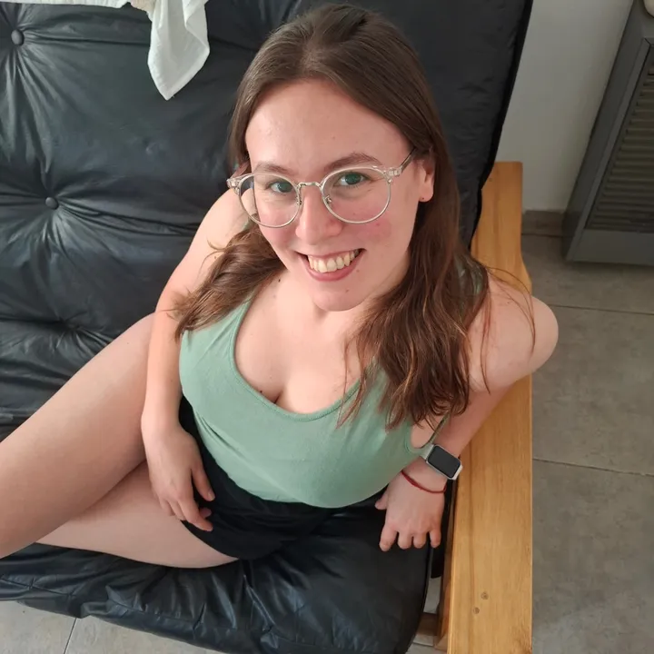 @sweetbunameliaa