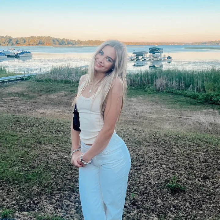 @jenna__elizabeth_