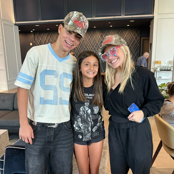 gabbylovesdzwct