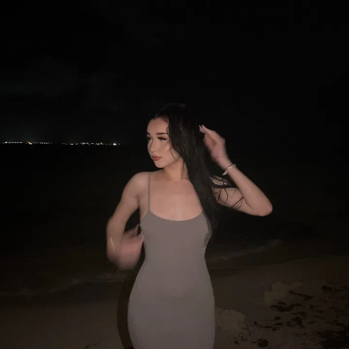 @bella.kratovil