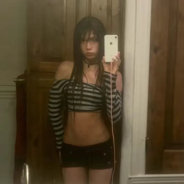 skinnywhitecokegirl
