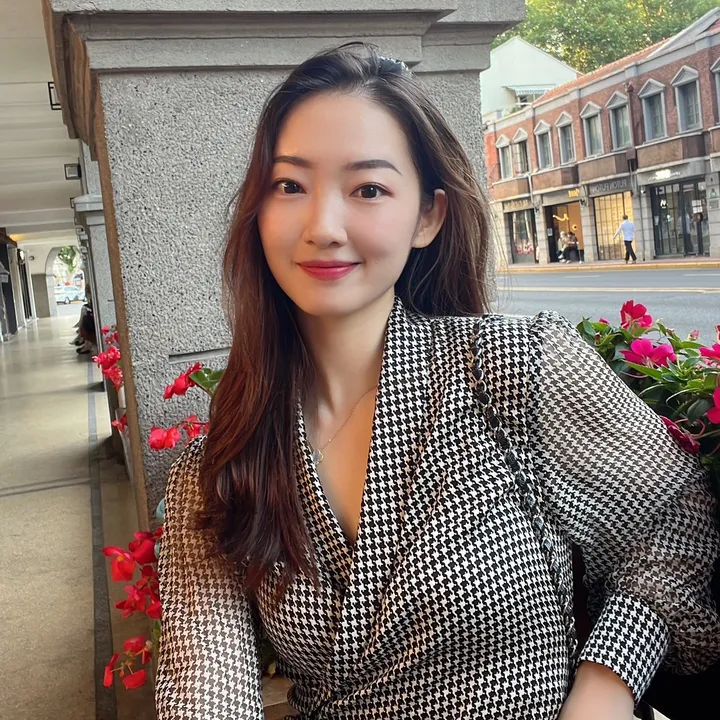 @tina.chinabusiness