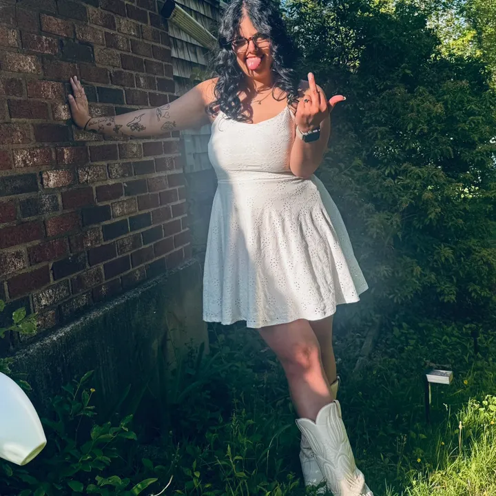 @sassybihxo