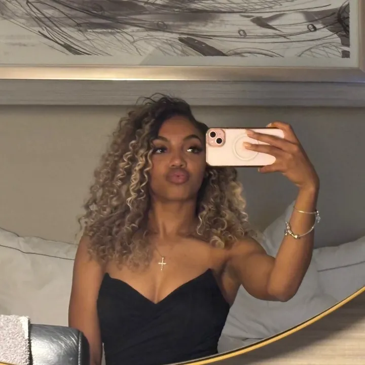 @sydsimonee_