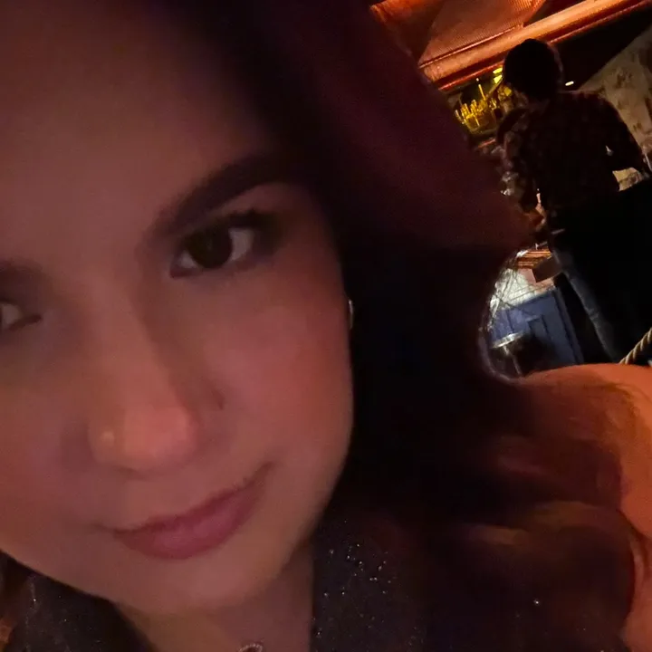 @psimchloe