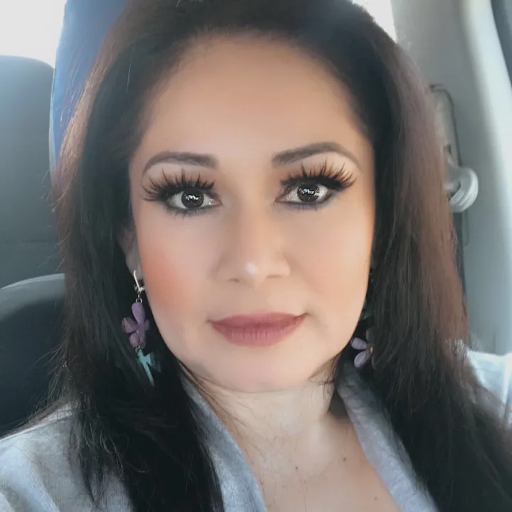 @laanacruz