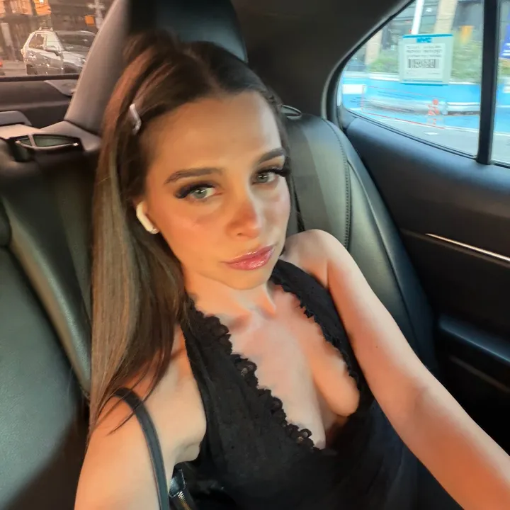 @hothighpriestess