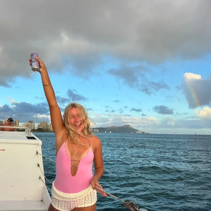 chloecallisonn