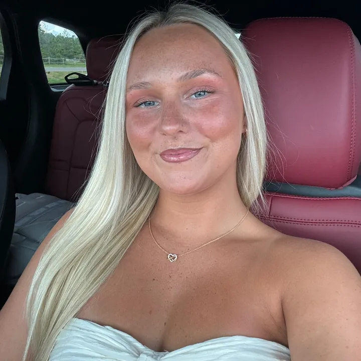 izzy_caldwell