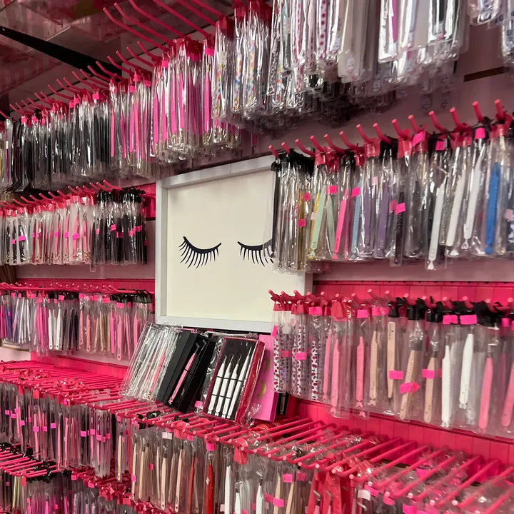@lovebeautylashes