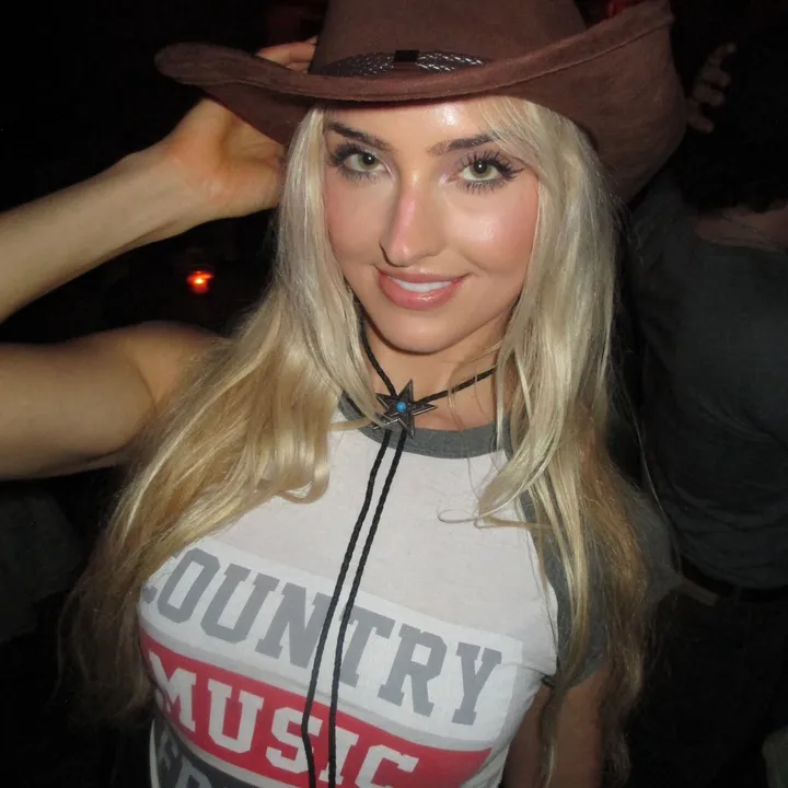 @kelseysoles