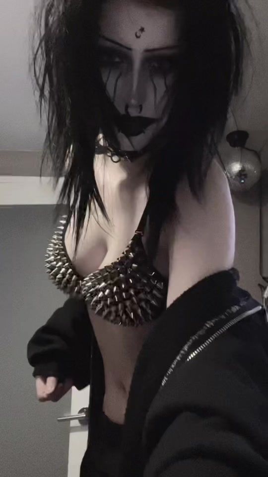 TikTok video thumbnail by daddysdeaddolly