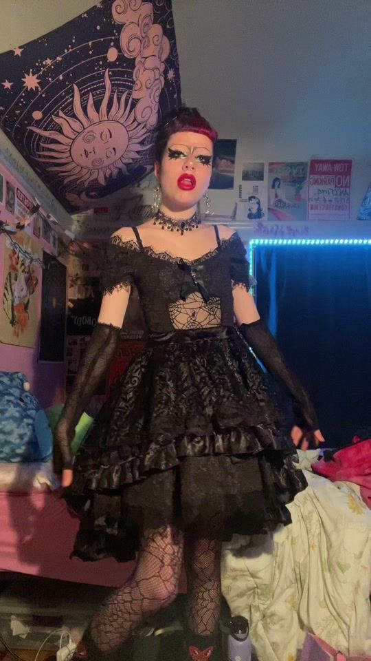 TikTok video thumbnail by manicpixiegrandma