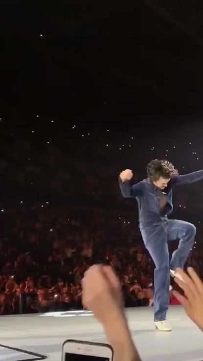 TikTok video thumbnail by harrystylesdancing0