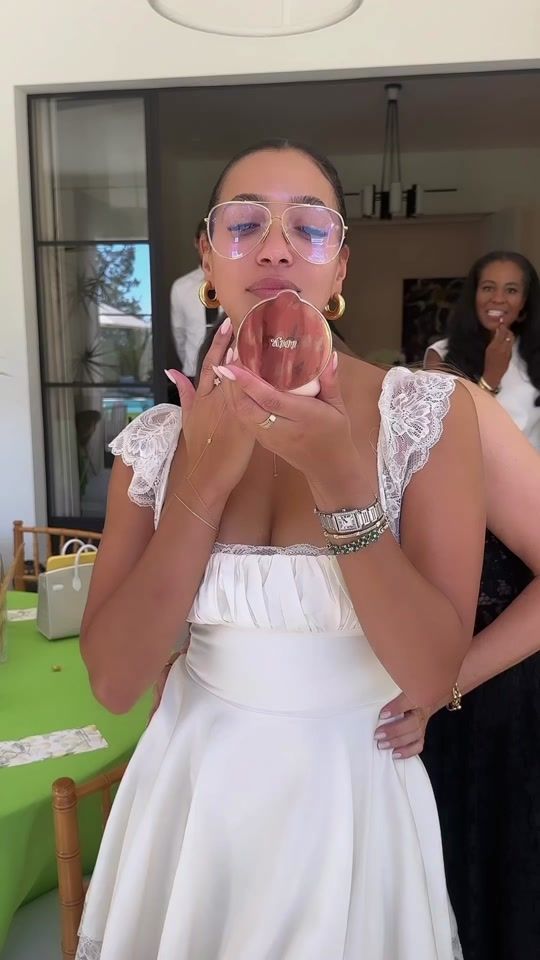 TikTok video thumbnail by officialjulissab