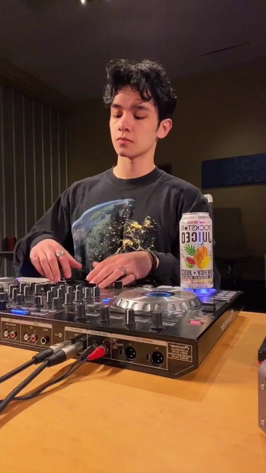 TikTok video thumbnail by ianasher