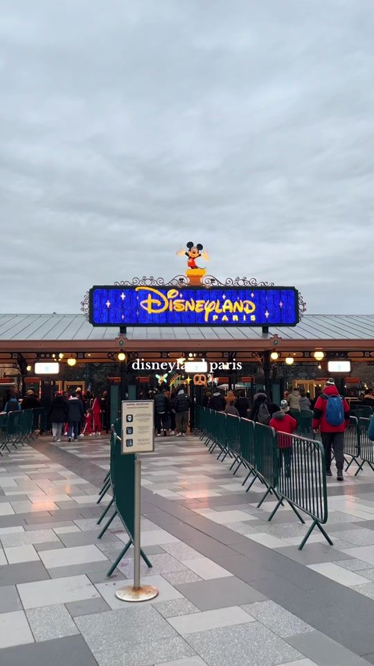 TikTok video thumbnail by spreadthedisneymagic