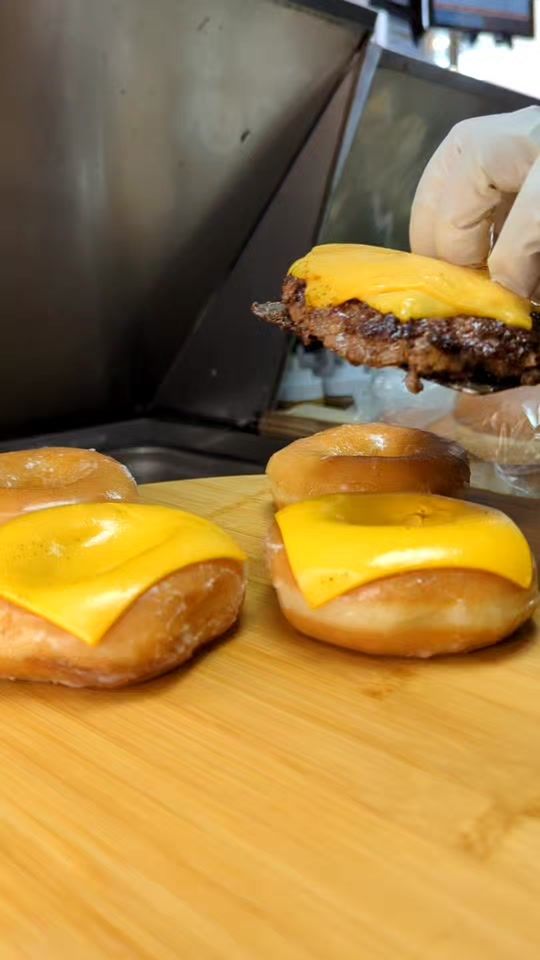 TikTok video thumbnail by apolloburgers