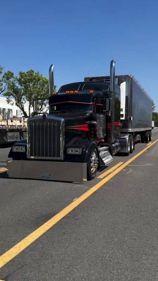 TikTok video thumbnail by american_trucks_usa