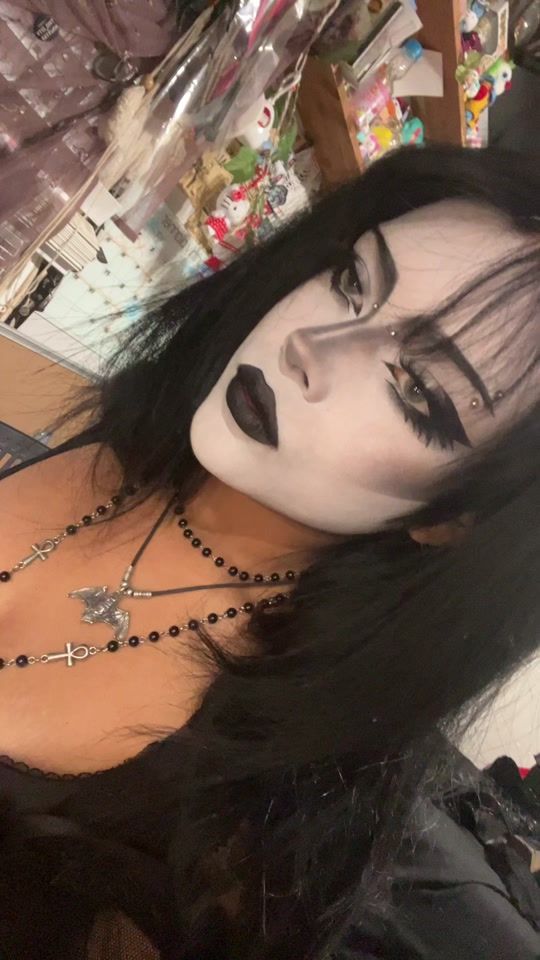 TikTok video thumbnail by vampgirlgore