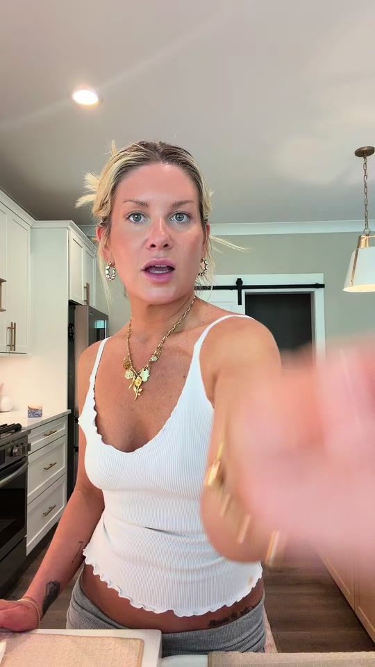 TikTok video thumbnail by claudiaravioli