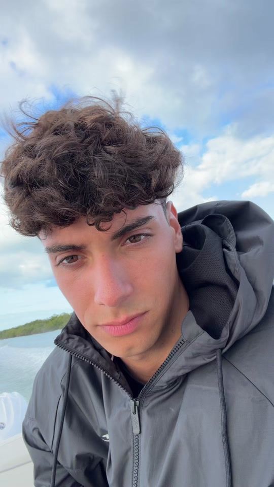 TikTok video thumbnail by whodoesntwanttobeme