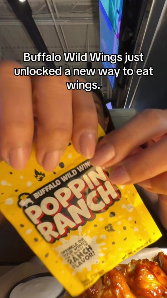 TikTok using WHATS POPPIN