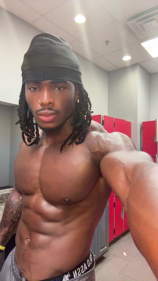TikTok video thumbnail by famousboydean