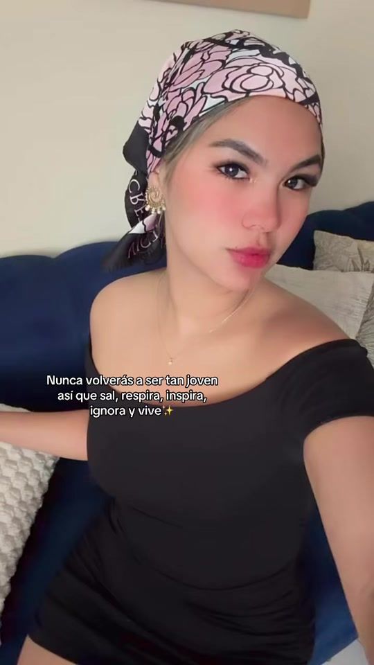 TikTok video thumbnail by karolinabethel