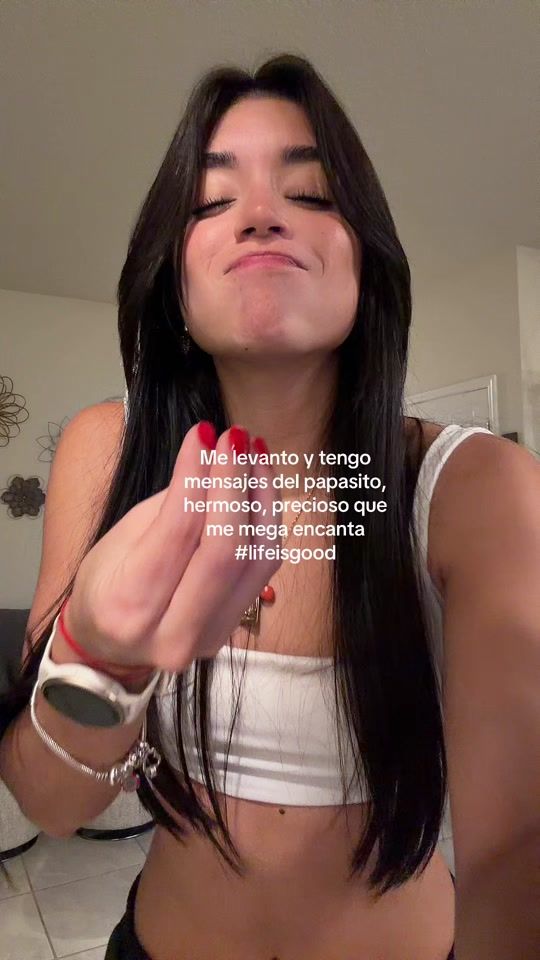 TikTok using Algo Me Gusta De Ti