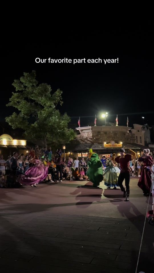 TikTok video thumbnail by themeparkduet