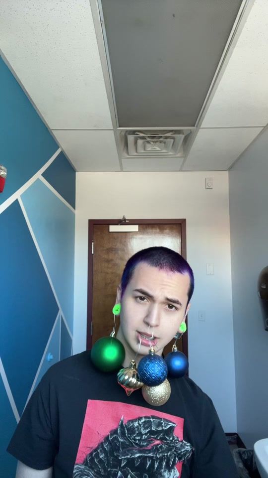 TikTok video thumbnail by stinkyd0m0