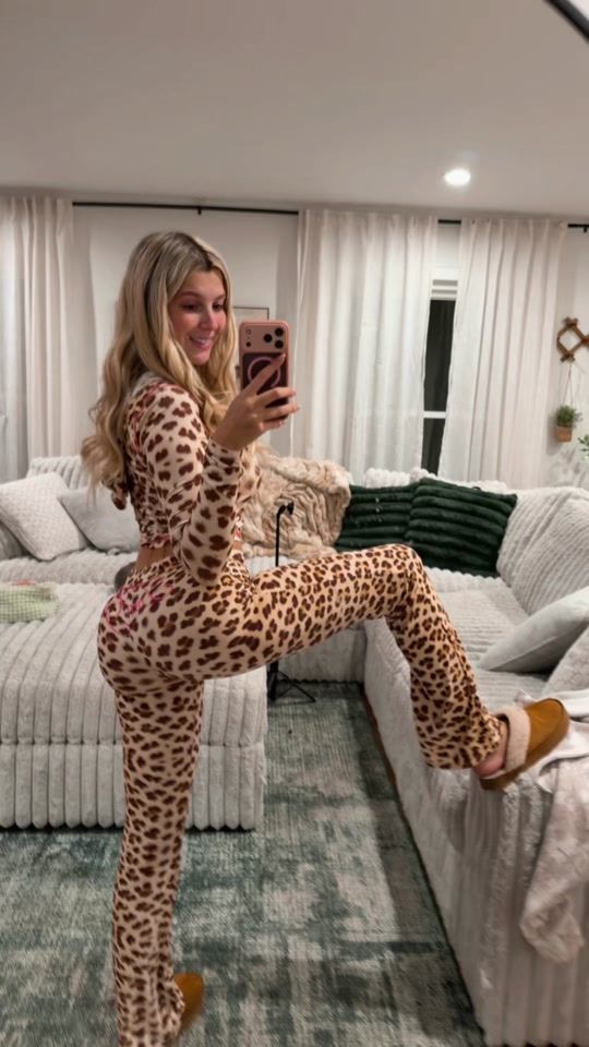 TikTok video thumbnail by emilynicholexoo