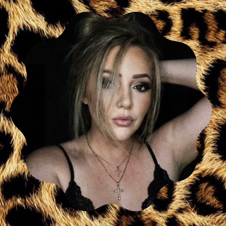 Q u e e n • B e e x 0 🐝✨👑 - original sound - queen_beex0