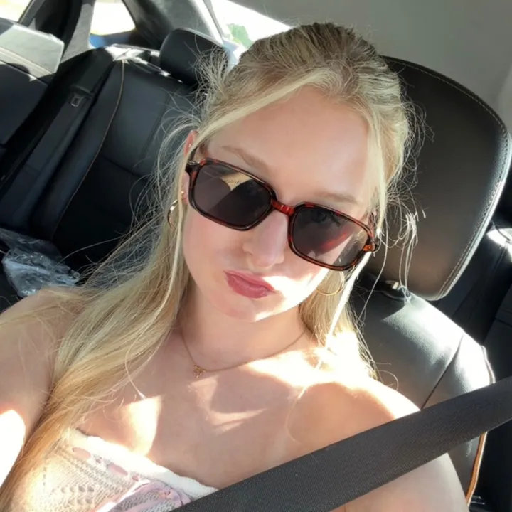elise_vitek