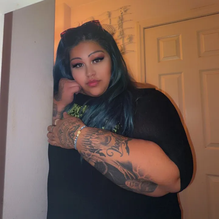@teeniebabyxo