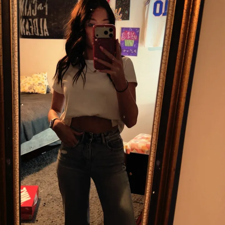 @alexissss_81