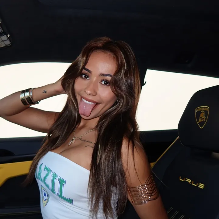 @notximenasaenz