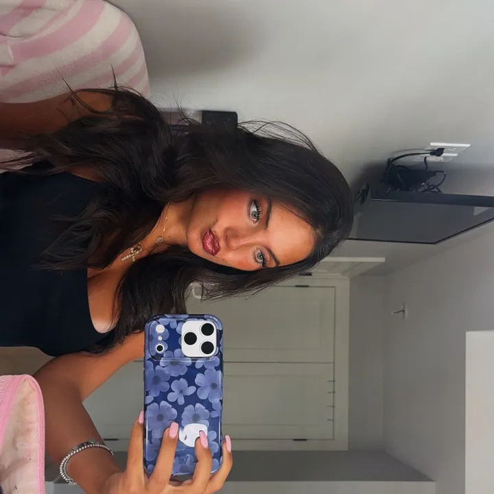 @gabriellaafalcone
