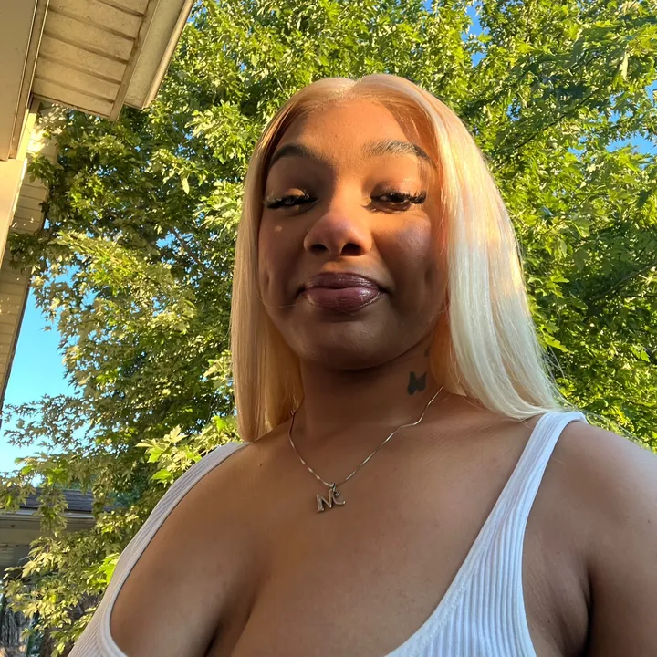 @itsreallyleaya