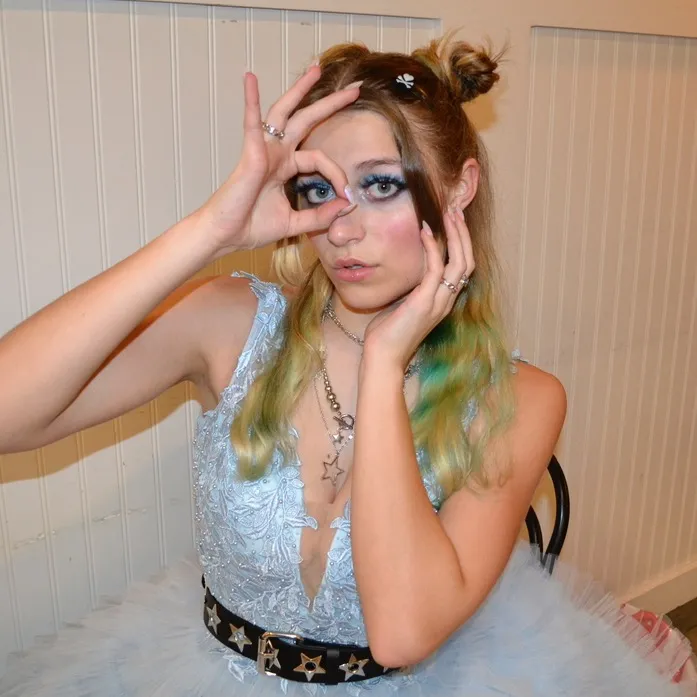gracieapollo.bling