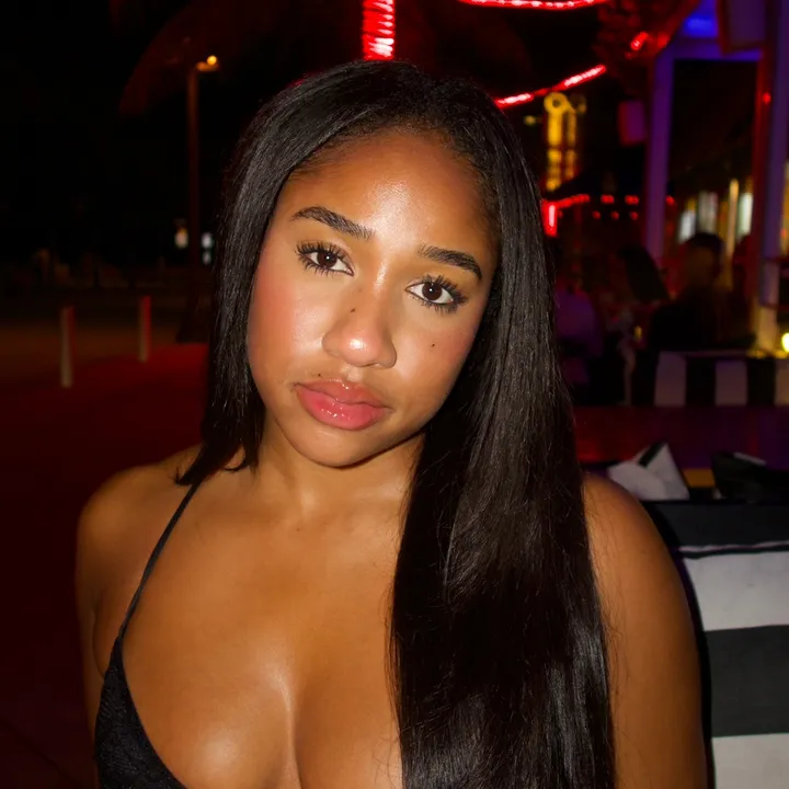 @lanisimone