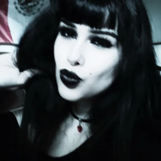 @mariana_labruja