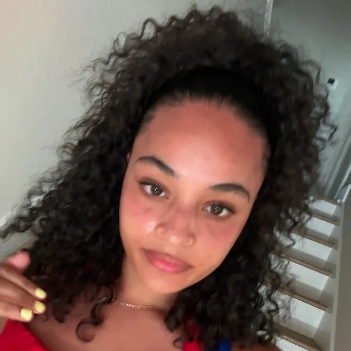 curly_jluv