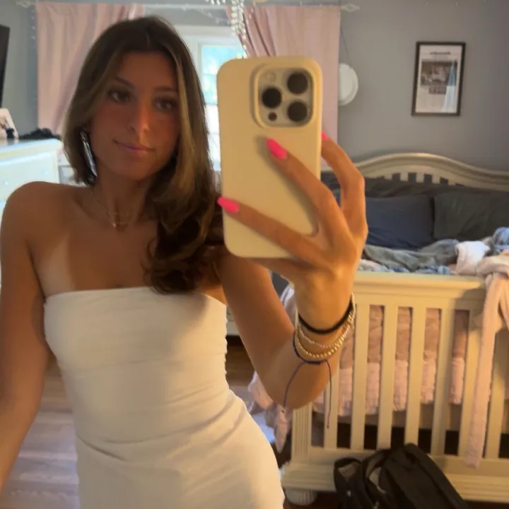 lauren_mckinnonnnn