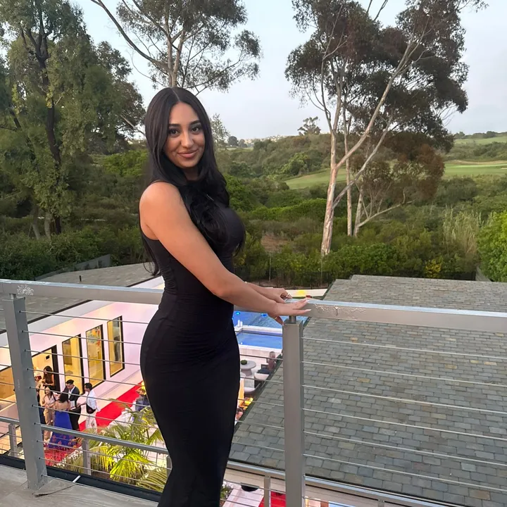 @layla.mer