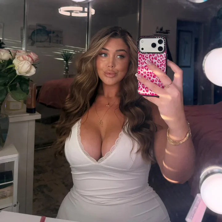 @brookeebell_