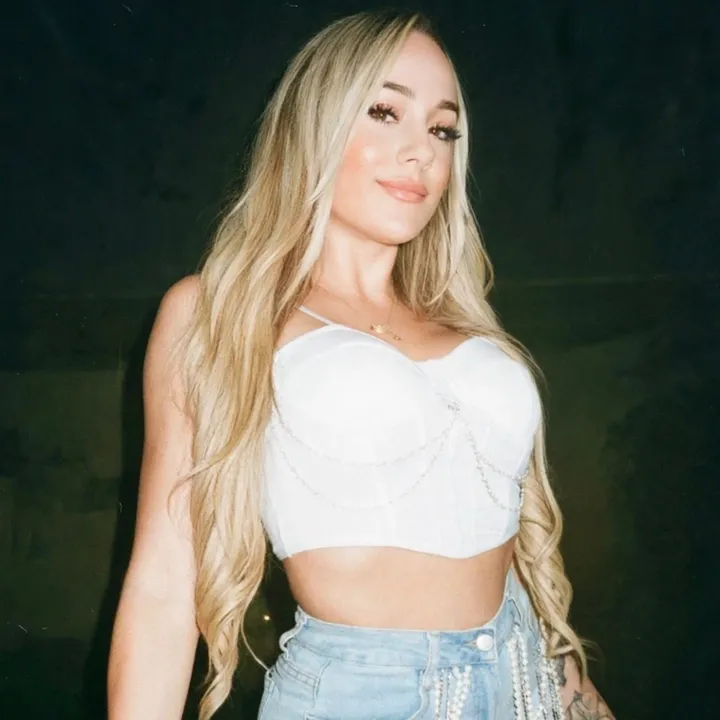 brittneyfox2212