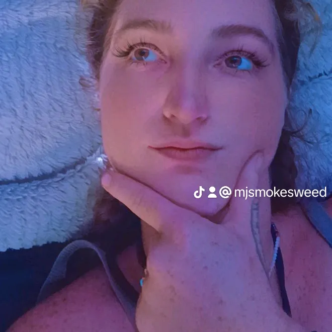 mjsmokesweed
